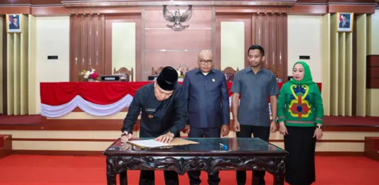 Perubahan APBD Sultra 2026 Disepakati, Gubernur Tekankan Anggaran Tepat Sasaran Perubahan APBD Sultra 2026 Disepakati, Gubernur Tekankan Anggaran Tepat Sasaran