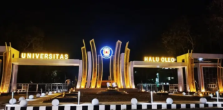 Gerbang Utama UHO Kendari Berubah, Lampu Malam Bikin Tampilan Makin Modern Gerbang Utama UHO Kendari Berubah, Lampu Malam Bikin Tampilan Makin Modern