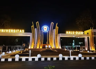 Gerbang Utama UHO Kendari Berubah, Lampu Malam Bikin Tampilan Makin Modern Gerbang Utama UHO Kendari Berubah, Lampu Malam Bikin Tampilan Makin Modern