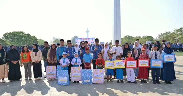 bantuan_pendidikan Pemerintah Kota Kendari memperingati Hari Kesaktian Pancasila Tahun 2026 melalui upacara bendera yang digelar di Lapangan Upacara Balai Kota Kendari, Kamis (1/10/2026).
