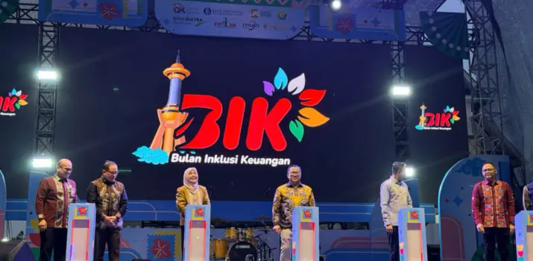 Leni Surunuddin Dorong Akses Keuangan Menjangkau Pelosok Sultra Leni Surunuddin Dorong Akses Keuangan Menjangkau Pelosok Sultra