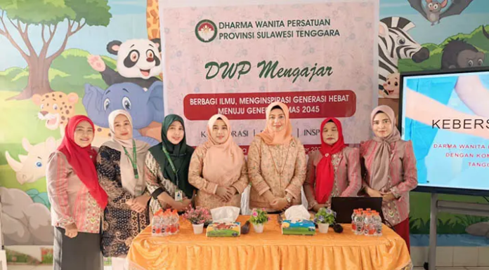 DWP Sultra Luncurkan Program Mengajar, Edukasi Siswa soal Bullying hingga Bahaya Narkoba DWP Sultra Luncurkan Program Mengajar, Edukasi Siswa soal Bullying hingga Bahaya Narkoba