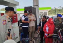 Sidak SPBU Puuwatu, Wawali Kendari Temukan Pengguna Barcode Kendaraan Lain Sidak SPBU Puuwatu, Wawali Kendari Temukan Pengguna Barcode Kendaraan Lain